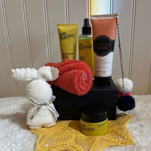 Yellow Skincare Gift Set — Exfoliating Polish, Toner, Moisturizer